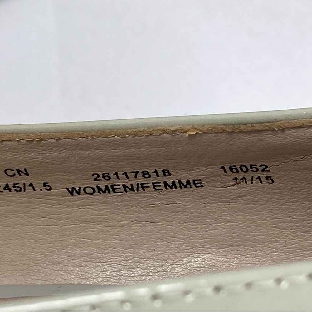 Clark’s Narrative Women’s Shoes 8M Olive Green square patent leather buckle. - Picture 9 of 11